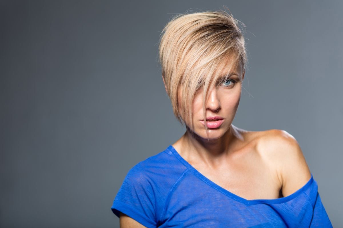 5 dicas para diminuir a testa com cortes de cabelo - Reprodução Canva Pró