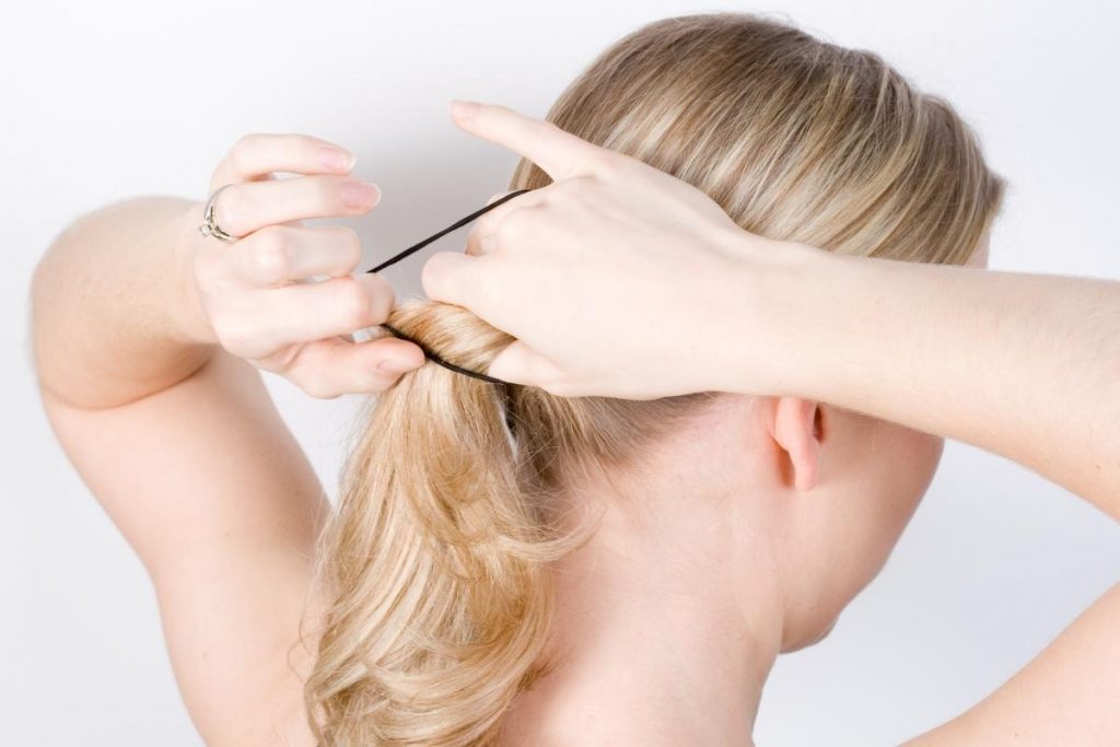 Erros que destroem os cabelos, Foto: Canva Pro.
