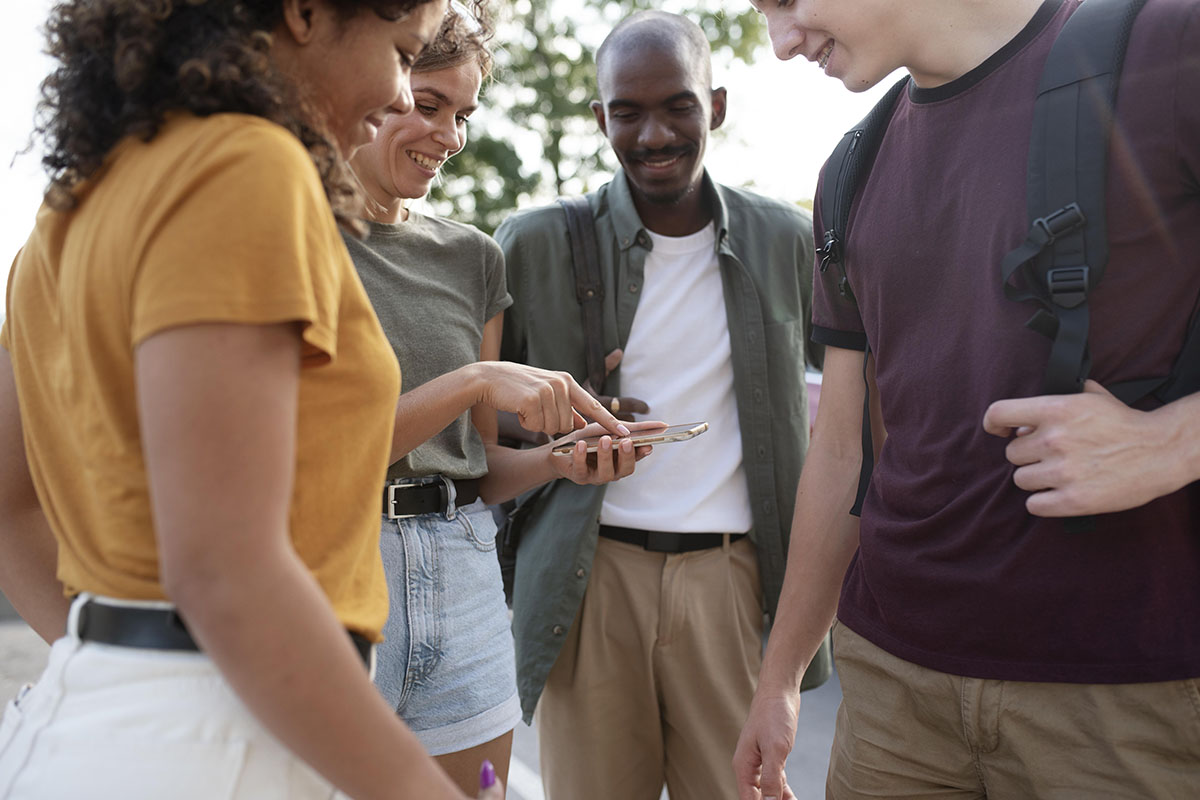 Conheça alguns destinos para viajar com os amigos - Reprodução Freepik Conheça alguns destinos para viajar com os amigos - Reprodução Freepik