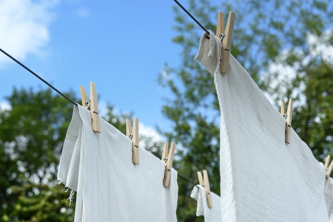 misturinha caseira para deixar as roupas branquinhas na máquina de lavar
