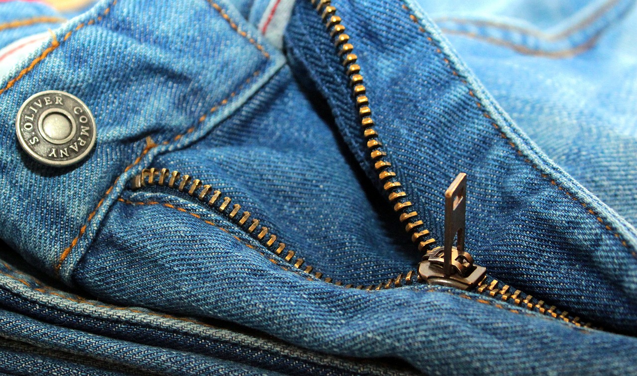 As combinações de peças usando o jeans são perfeitas para qualquer ocasião