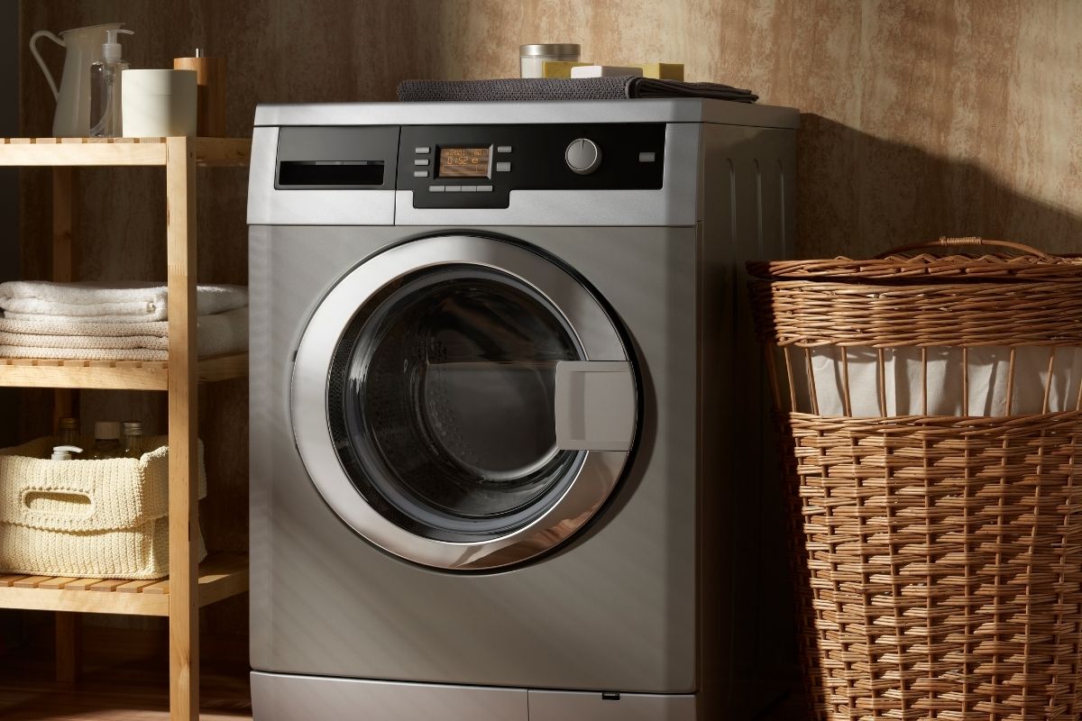 Como lavar roupa na máquina de lavar?