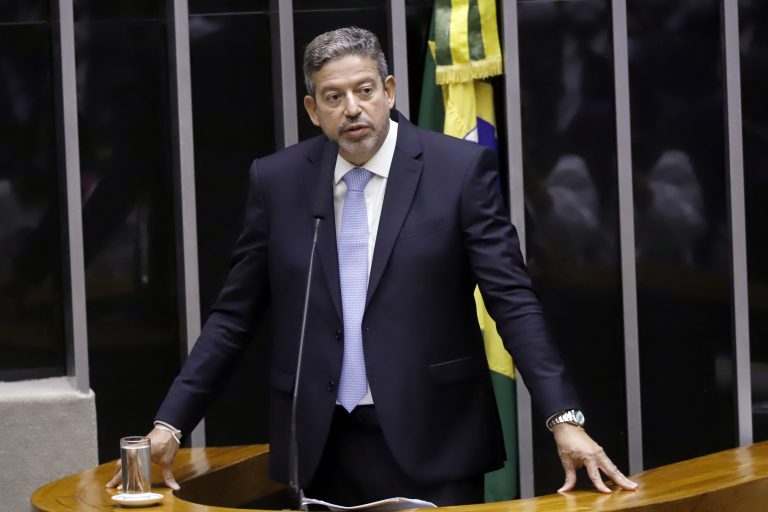 Novo presidente da Câmara, Arthur Lira dá posição sobre auxílio emergencial