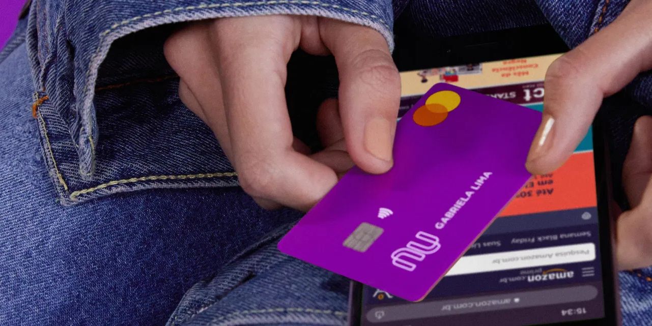 A função crédito pode ser ativada no cartão de débito da Nubank, desde que se passe por análise de crédito