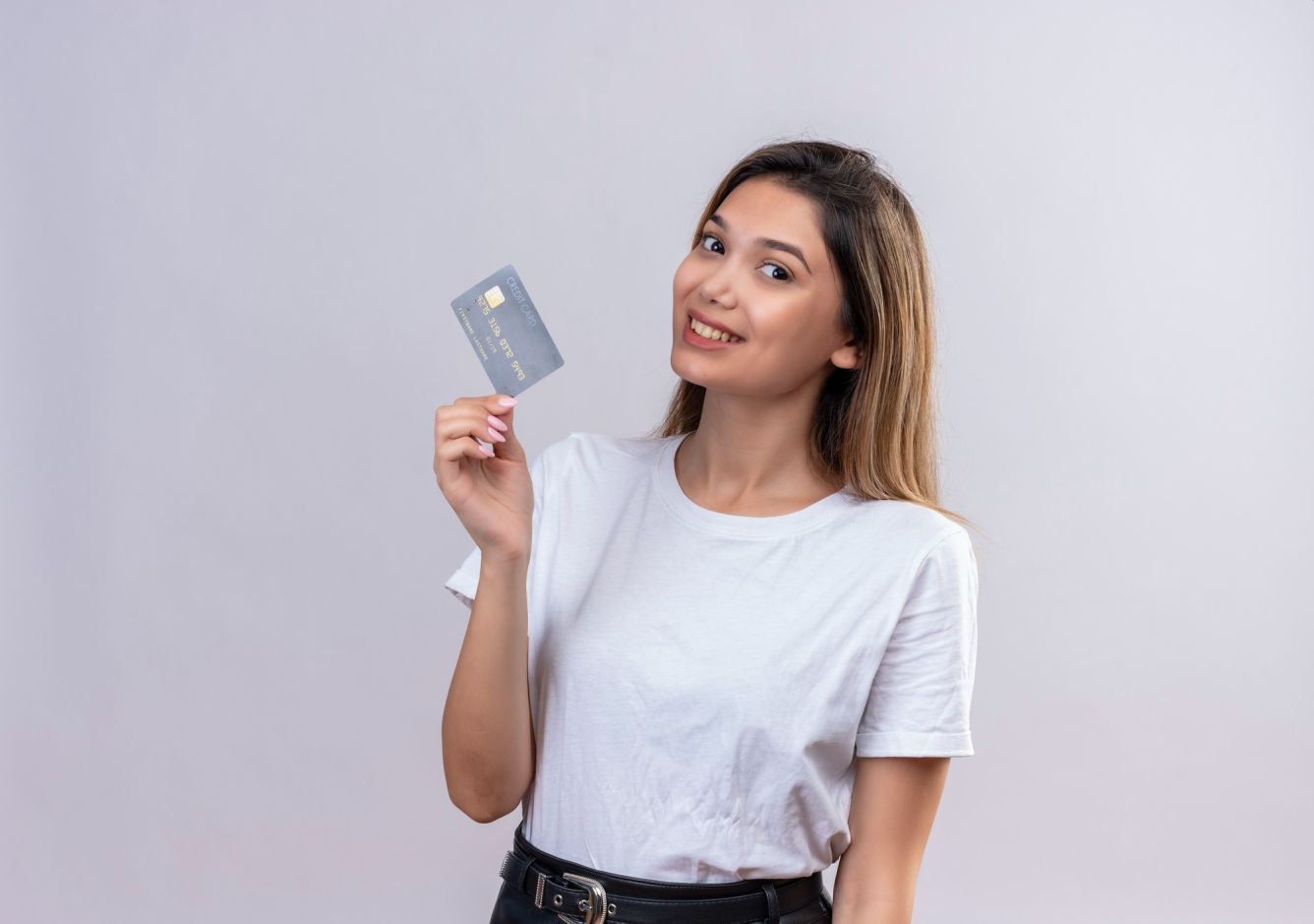 Cartão de crédito com anuidade grátis para sempre? Veja 5 opções