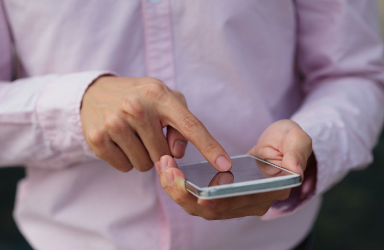 Como recuperar contatos apagados do celular: dicas para Android e iOS
