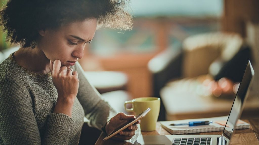 Como sacar FGTS retido por demissão? Veja 5 oportunidades  Poder Economico