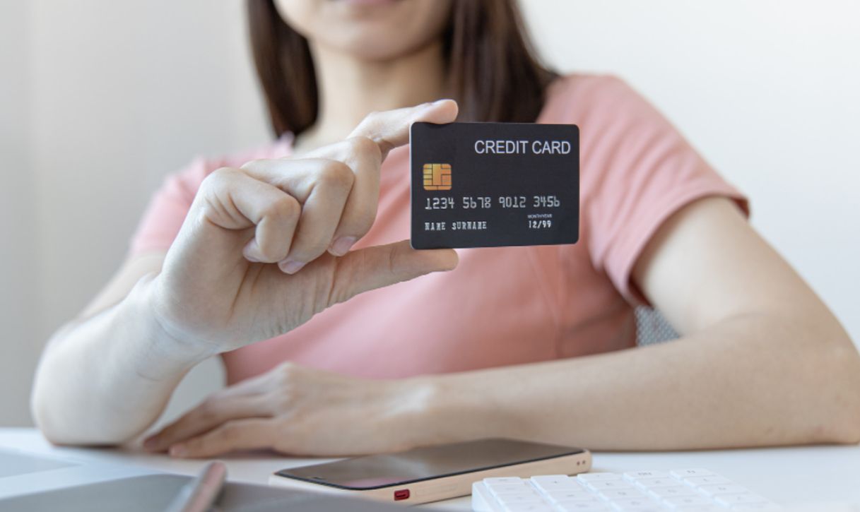 Existe cartão de crédito para negativado? Saiba encontrar ofertas