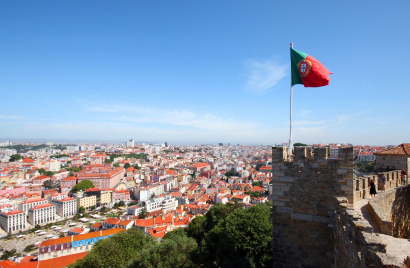 Portugal precisa de mão de obra: veja como trabalhar no país