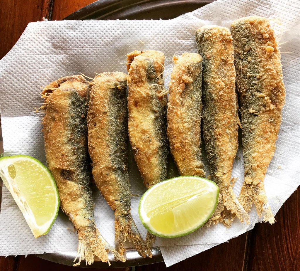 Como fazer sardinha frita bem sequinha e crocante