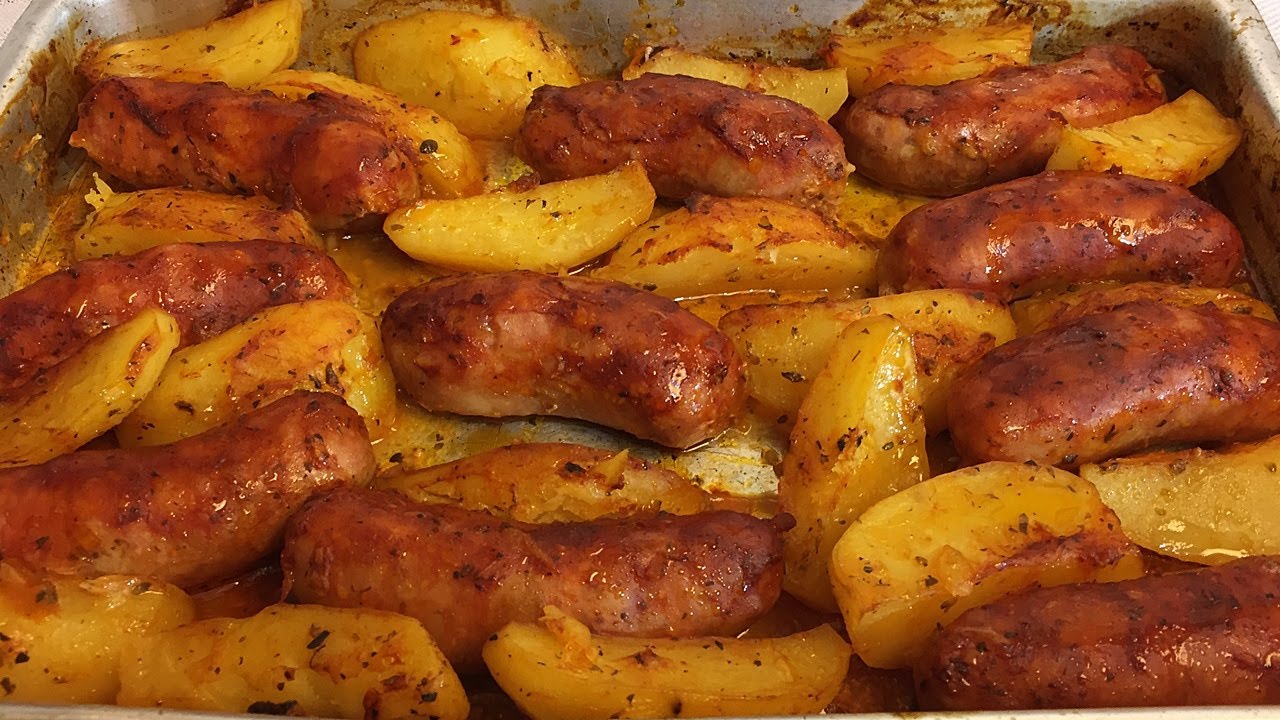 Receita do almoço, Linguiça assada com batata (Imagem YouTube LINGUIÇA ASSADA COM BATATA - Receitas da Josi )