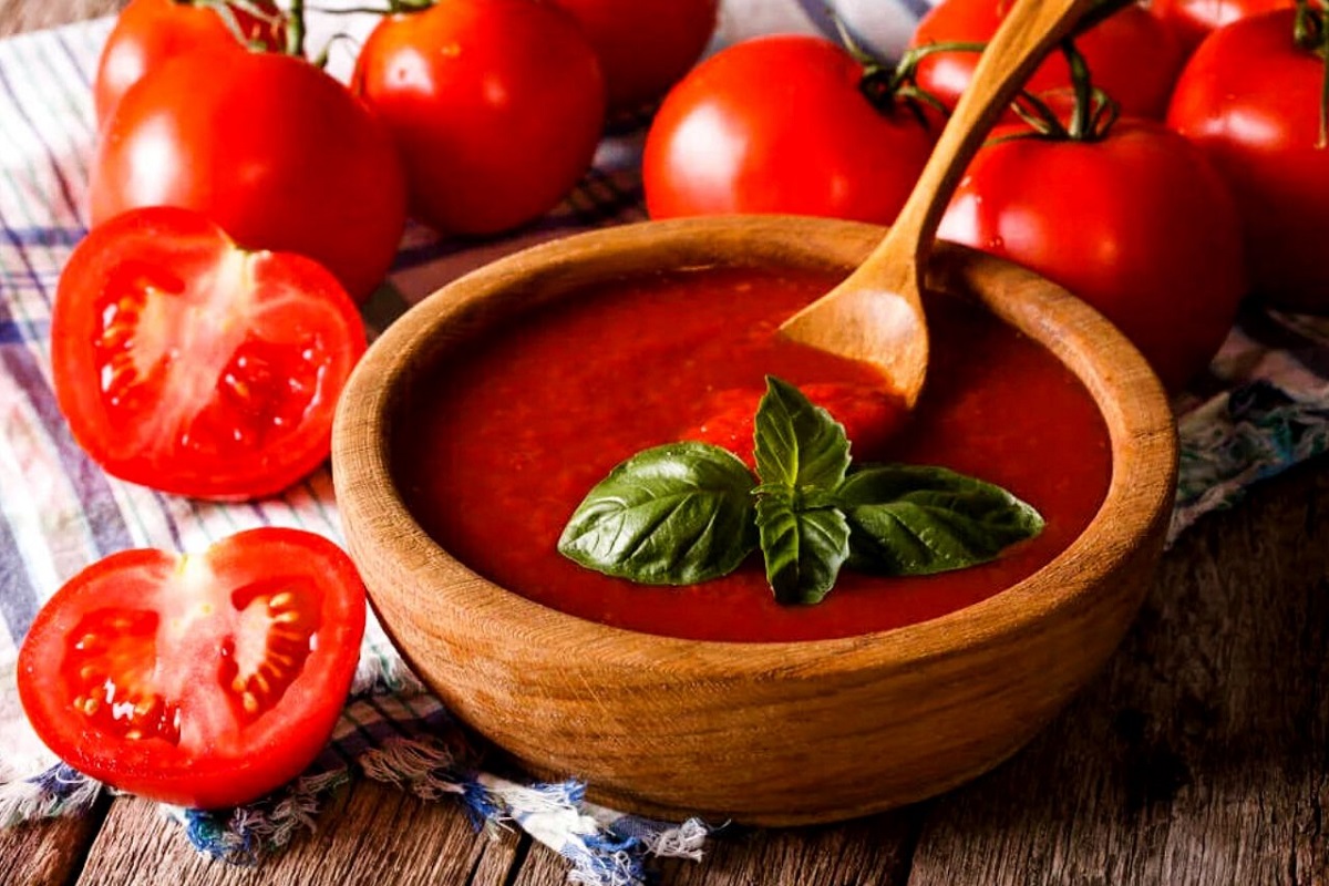 Molho de tomate caseiro: simples e saudável para usar em vários pratos