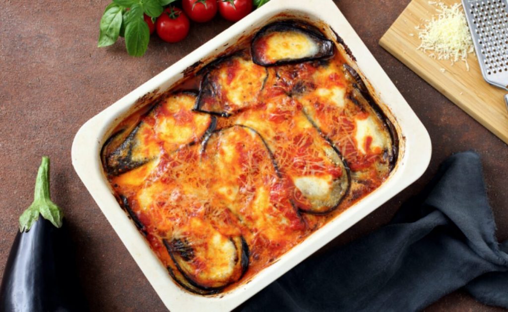 Berinjela à parmegiana: 10 porções incrivelmente saborosas