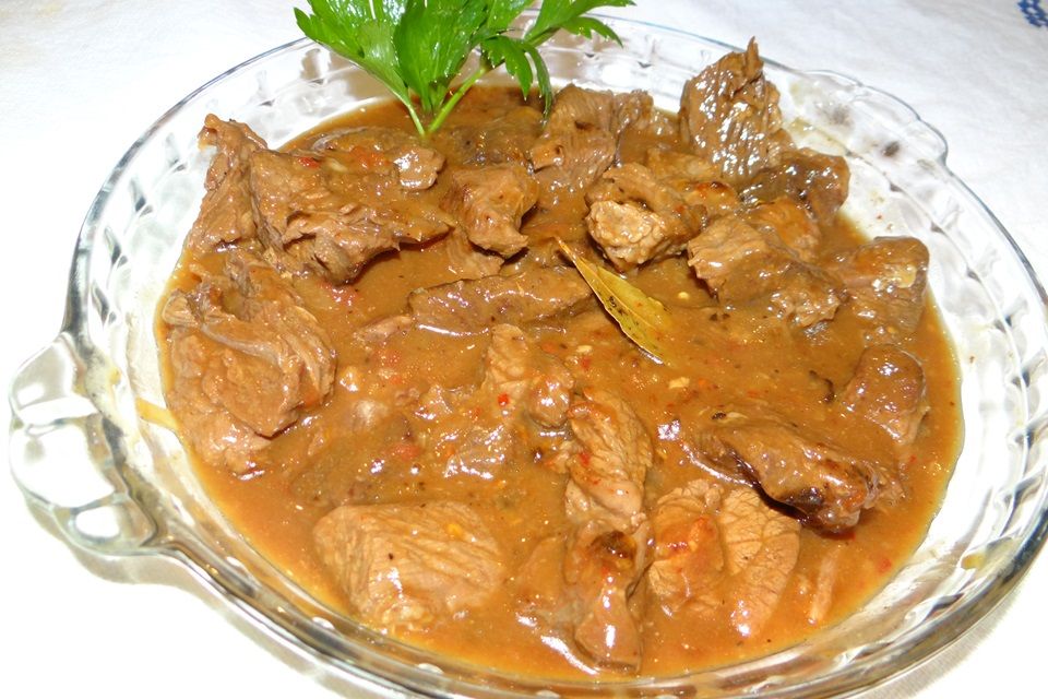 picadinho de carne com creme no almoço (Pinterest)