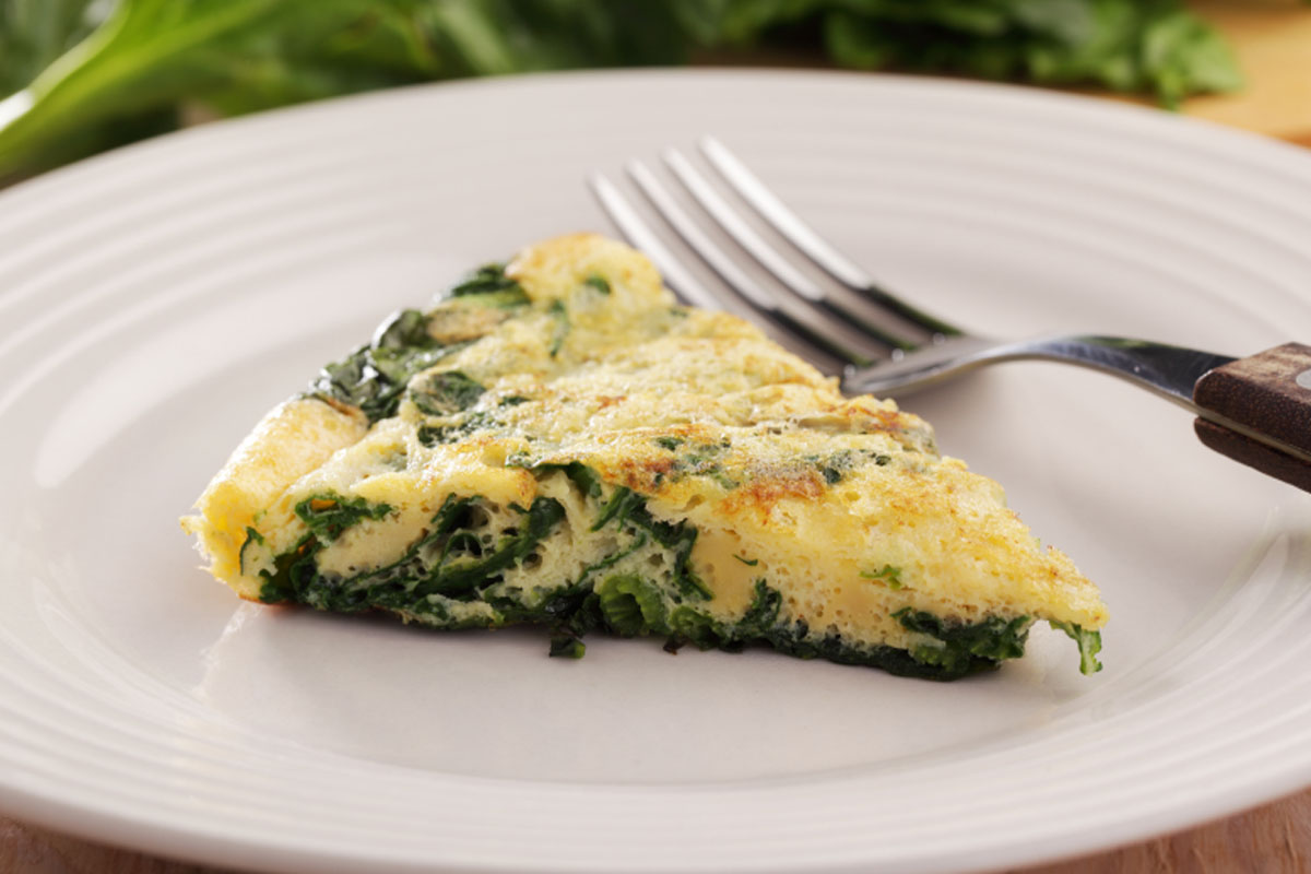 Aprenda a fazer o omelete com espinafre para o jantar - Reprodução Canva