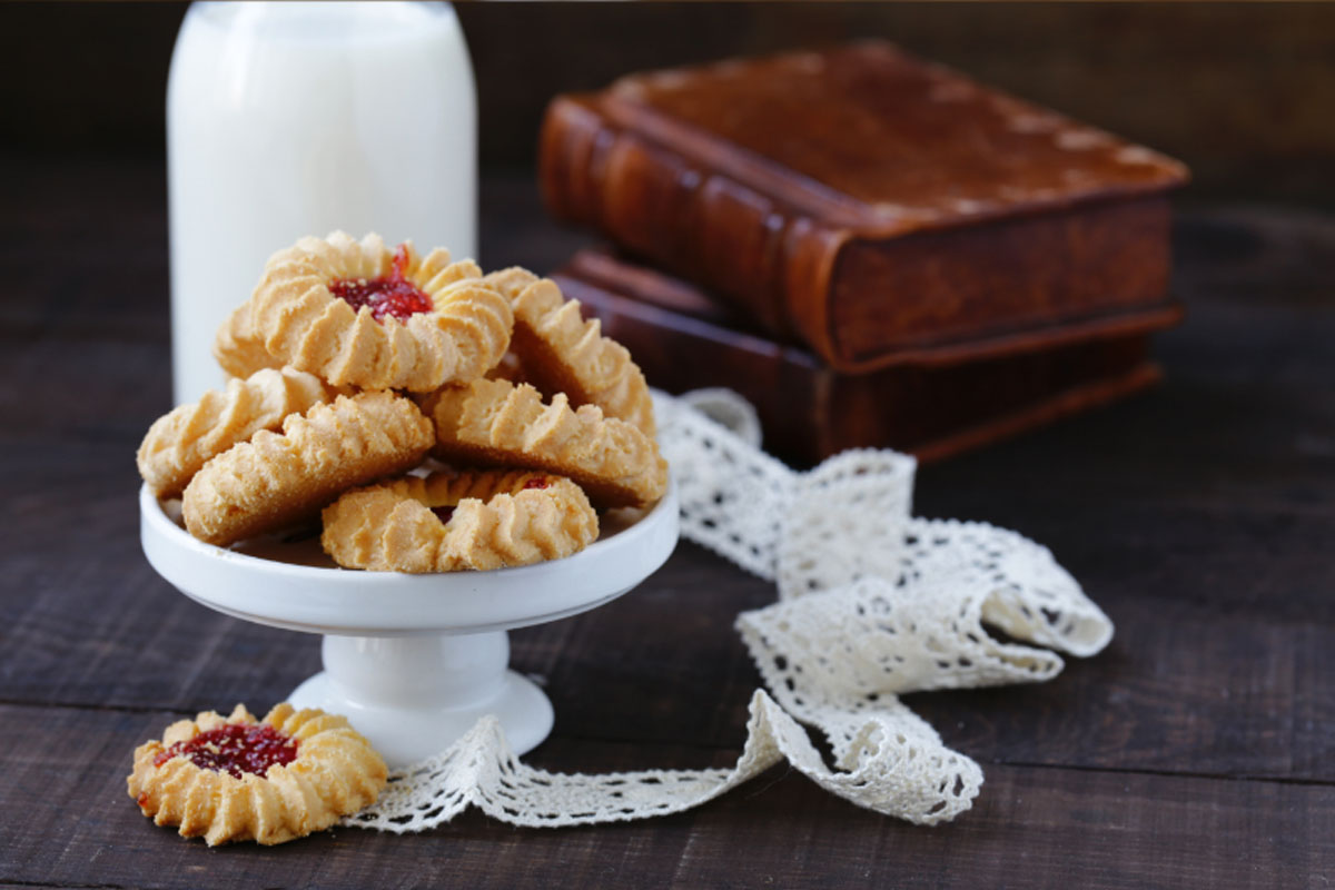 Aprenda como fazer receita caseira de biscoitinho de nata da vovó para servir no café da manhã, ou lanche - Reprodução Canva