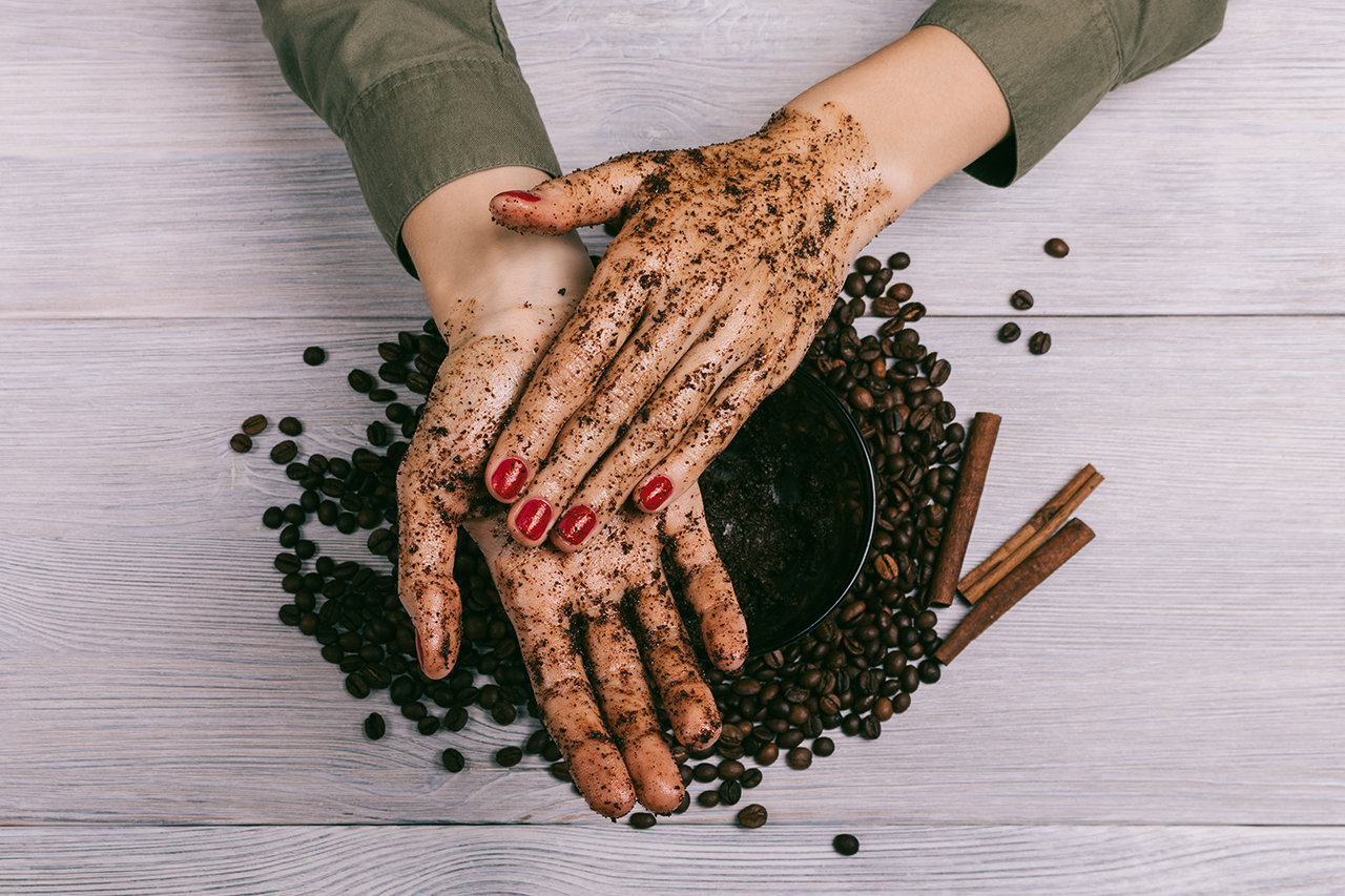 Como amenizar cheiro de alho e cebola das mãos: confira métodos mais simples do que você imaginava
