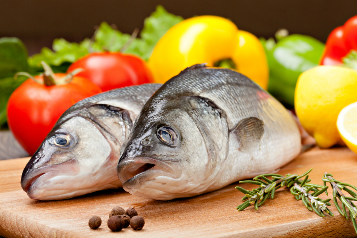 Como reconhecer um peixe fresco de verdade? Confiras dicas para não ser enganado(a)