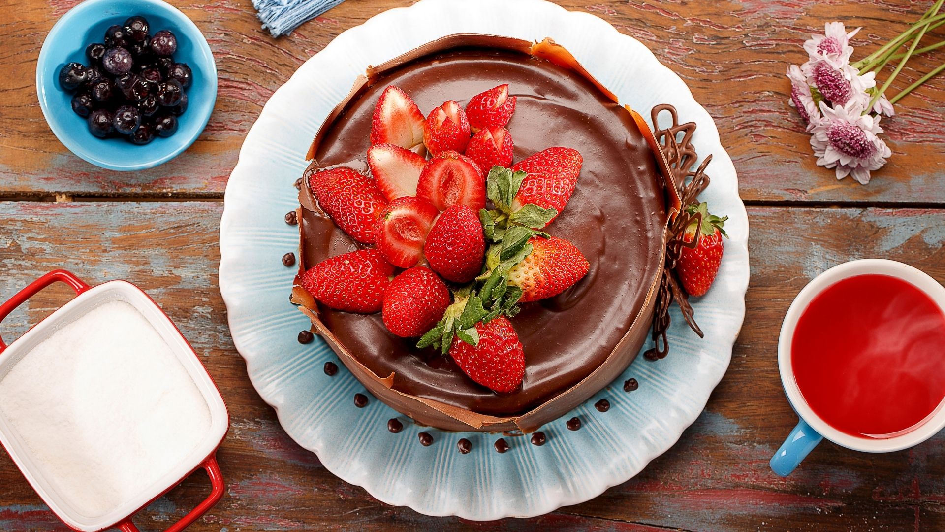 bombom na travessa, sobremesa (Canva)