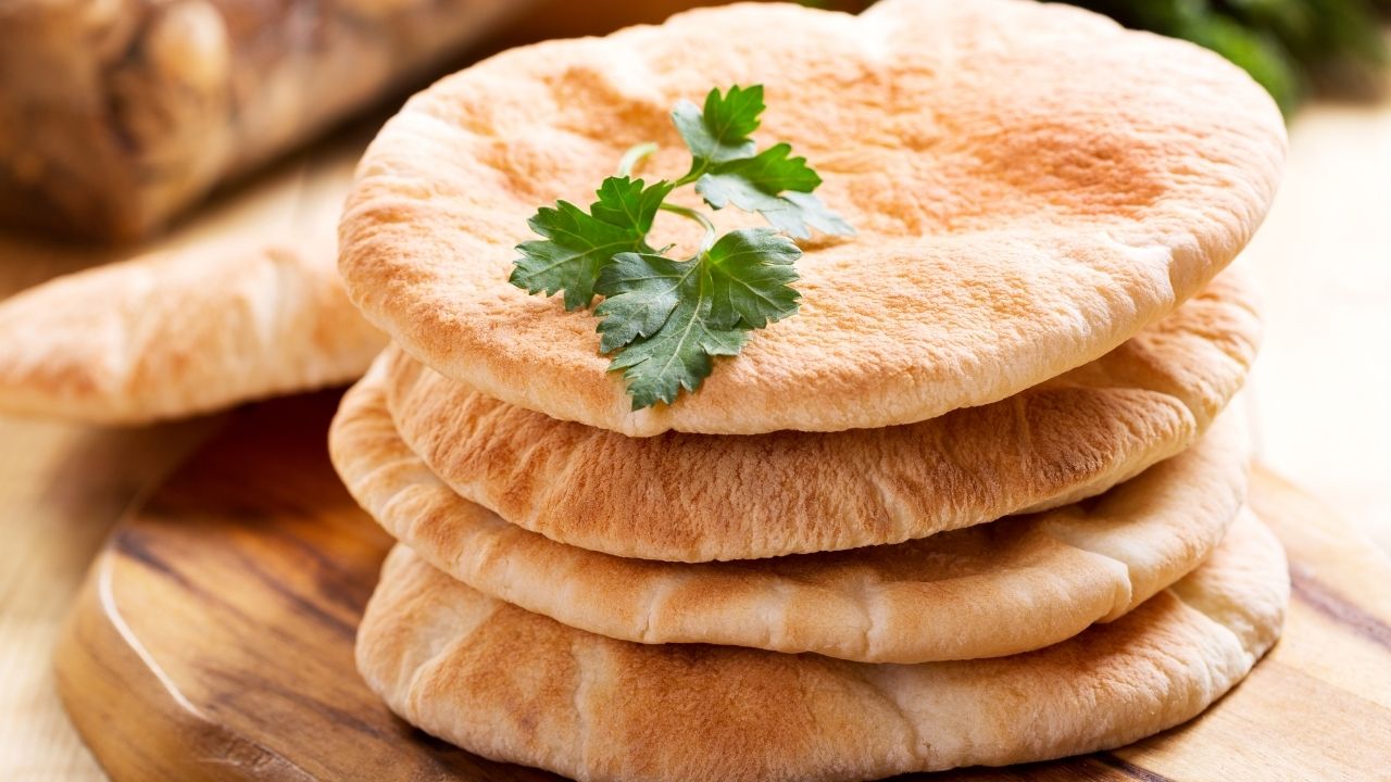 pão sírio caseiro