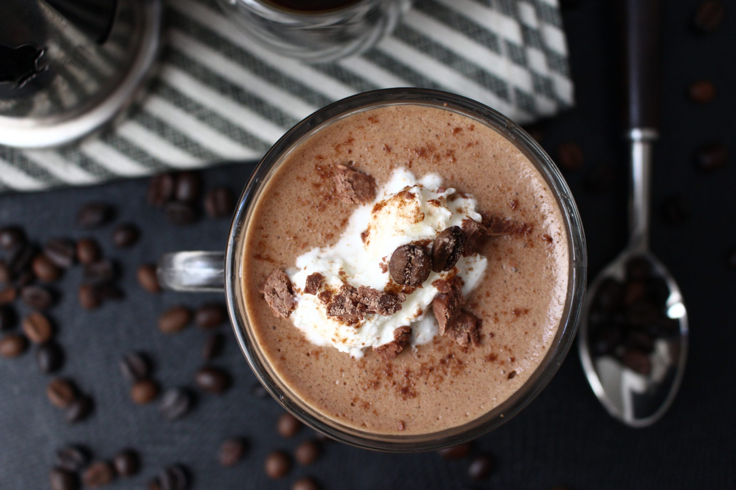 Sobremesas com café: confira 3 receitas deliciosas e super práticas
