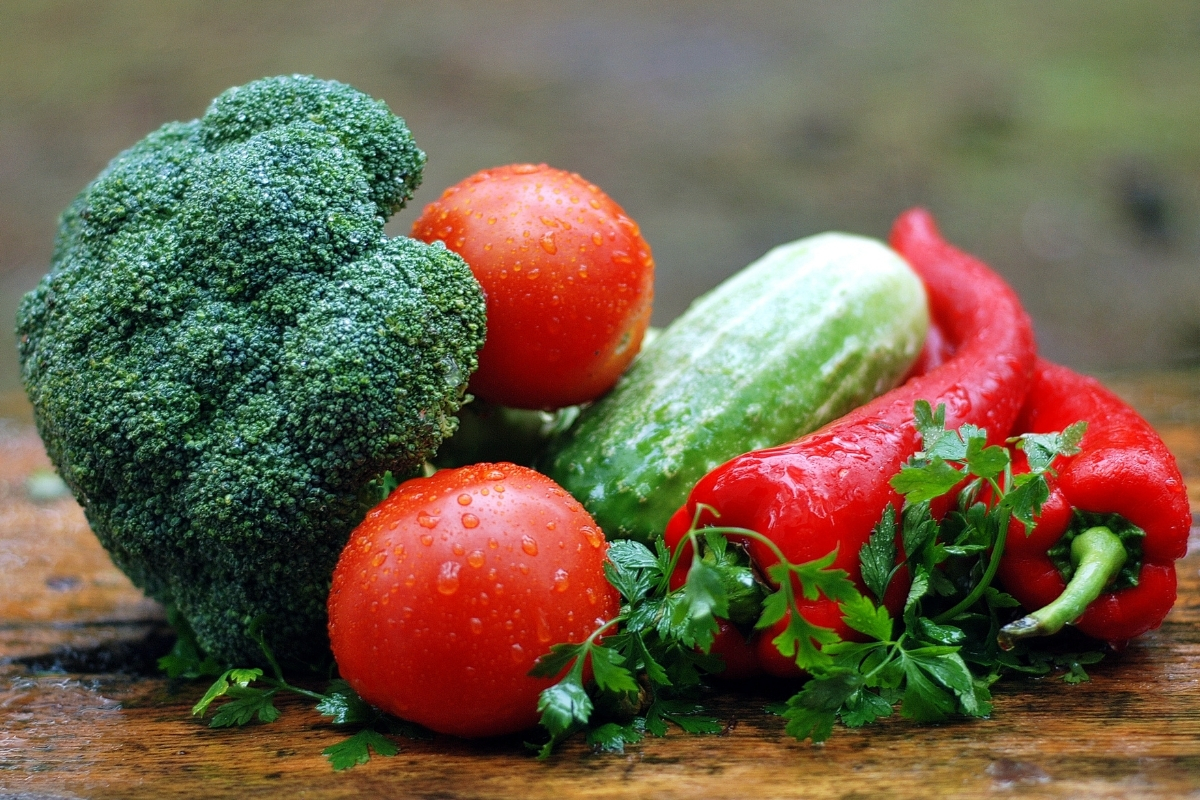 Como deixar verduras fresquinhas e crocantes por mais tempo, veja dicas