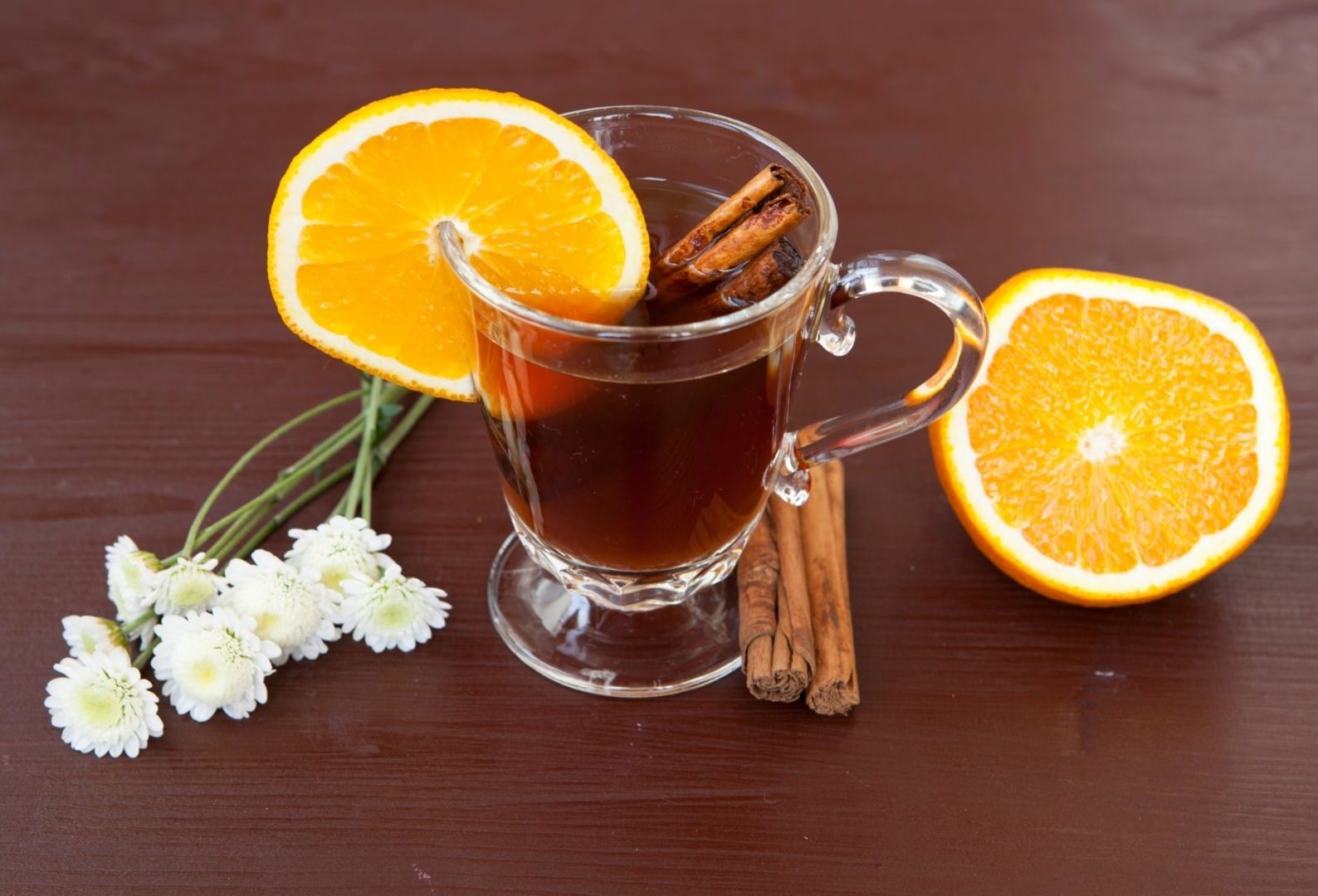 Bebida: chá de Laranja com Canela: conheça os benefícios e inclua na sua rotina