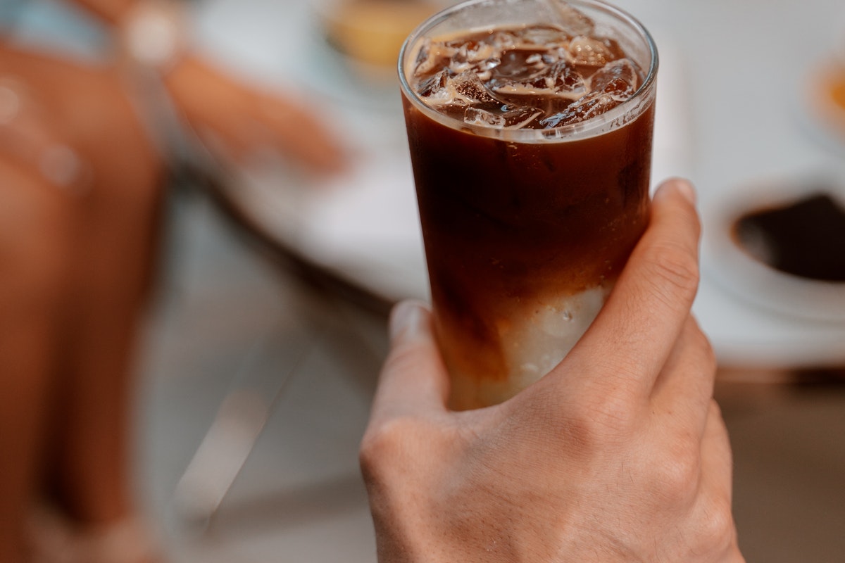 Drink Caipirinha Coffee: aprenda a fazer em casa essa bebida mista que é paixão nacional