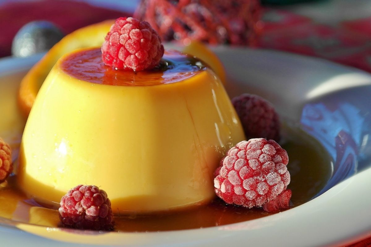Receita de pudim tradicional para sobremesa