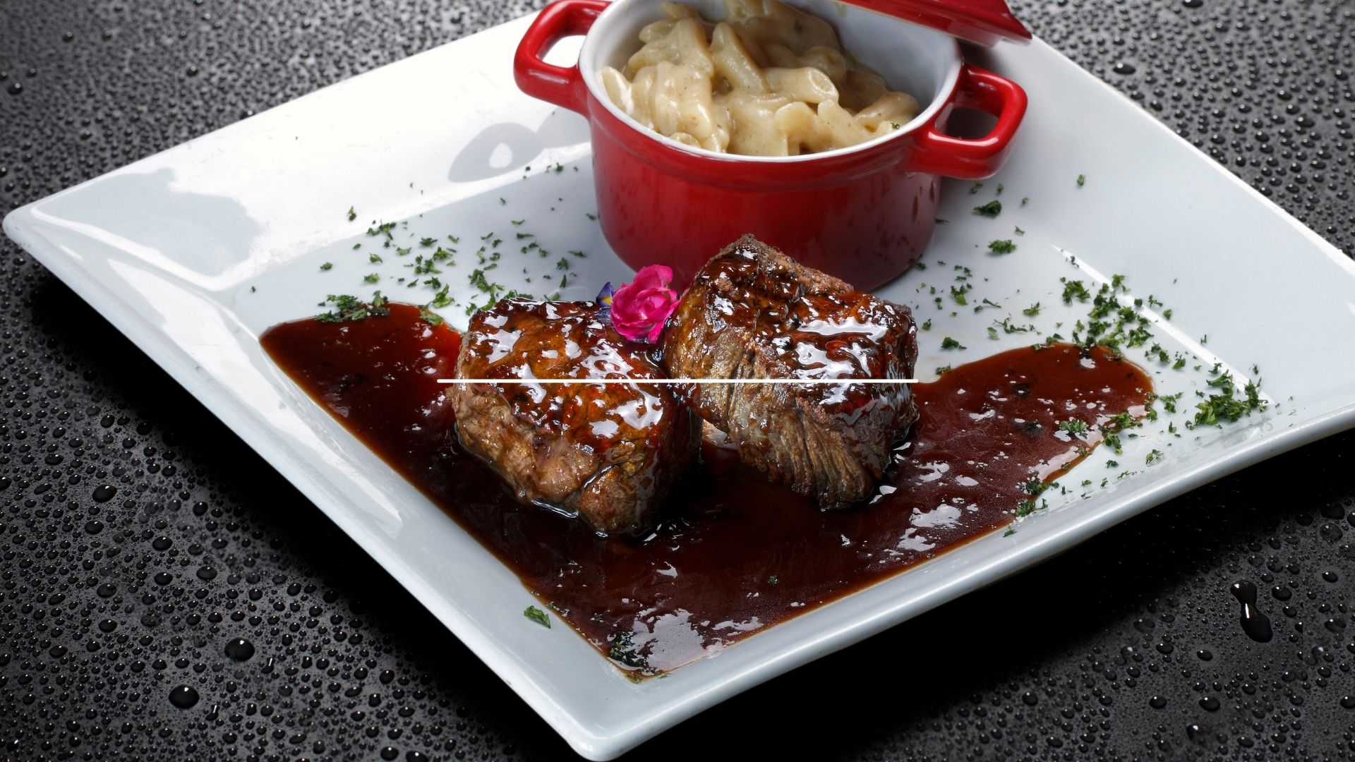 Receita de filé ao molho barbecue para o almoço pronto em 30 minutos - canva