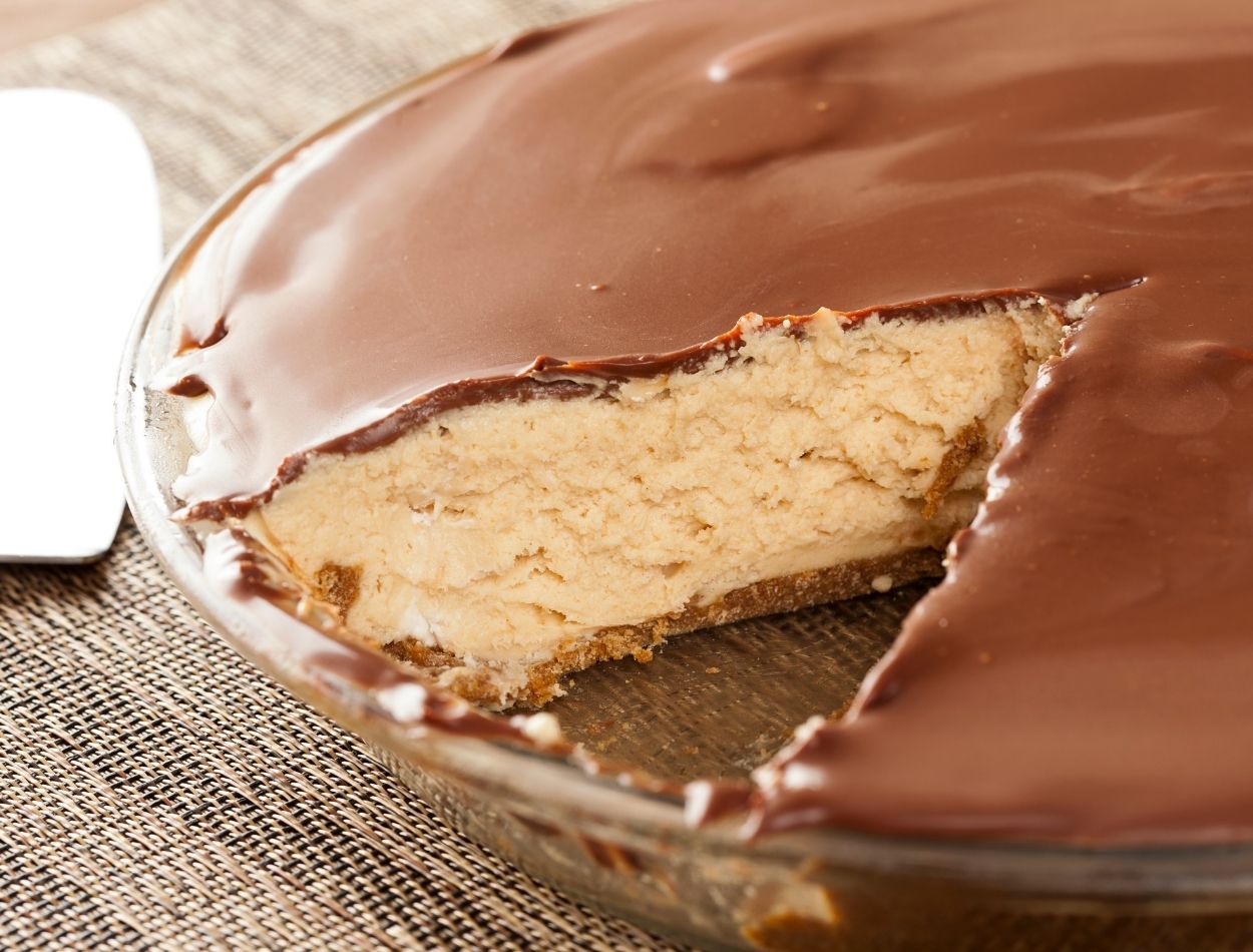 Bombom fácil crocante de amendoim; sobremesa deliciosa e rápida de fazer