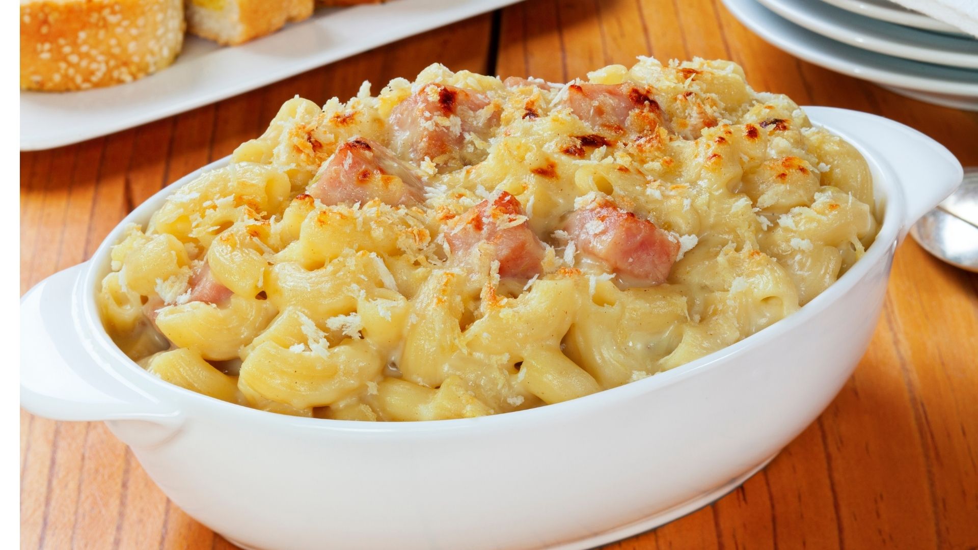 macarrão na panela de pressão para almoço (canva) (1)