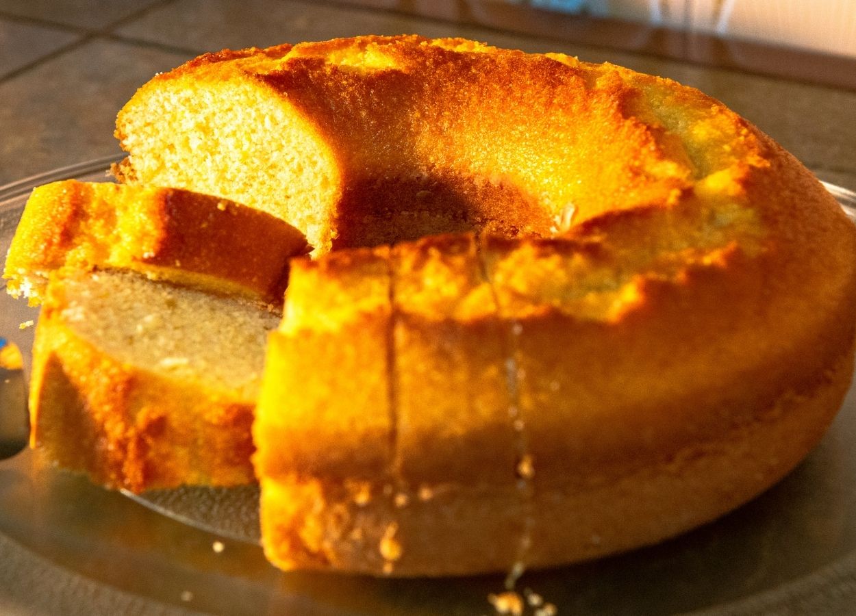 Bolo de fub&aacute; simples e fofinho