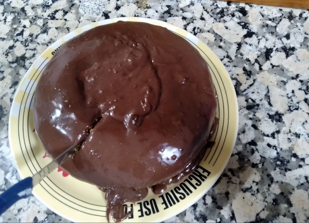 Bolo vulcão de chocolate para lanche