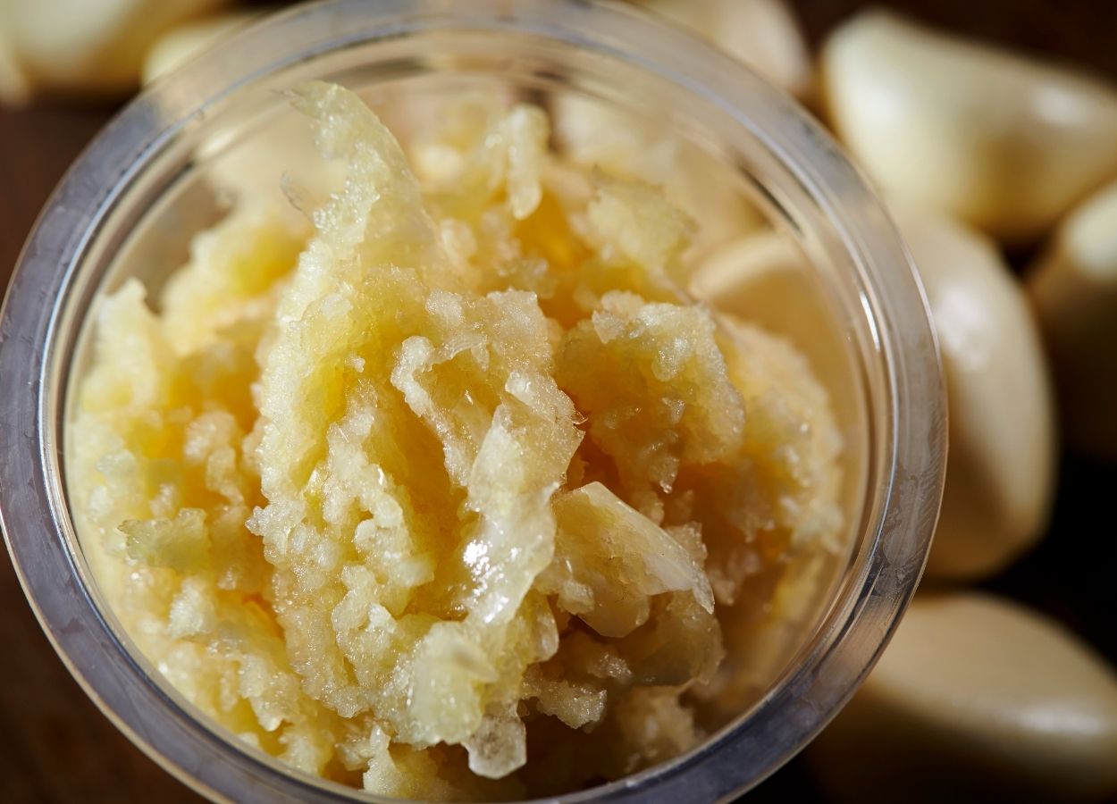 armazenar alho triturado