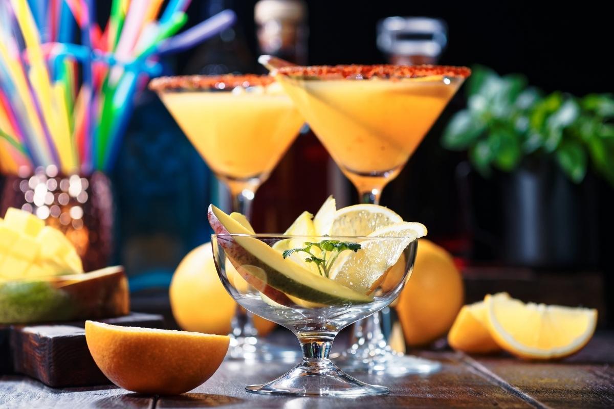 Drink Caribean Sun: aprenda a fazer essa bebida mista deliciosa com frutas tropicais