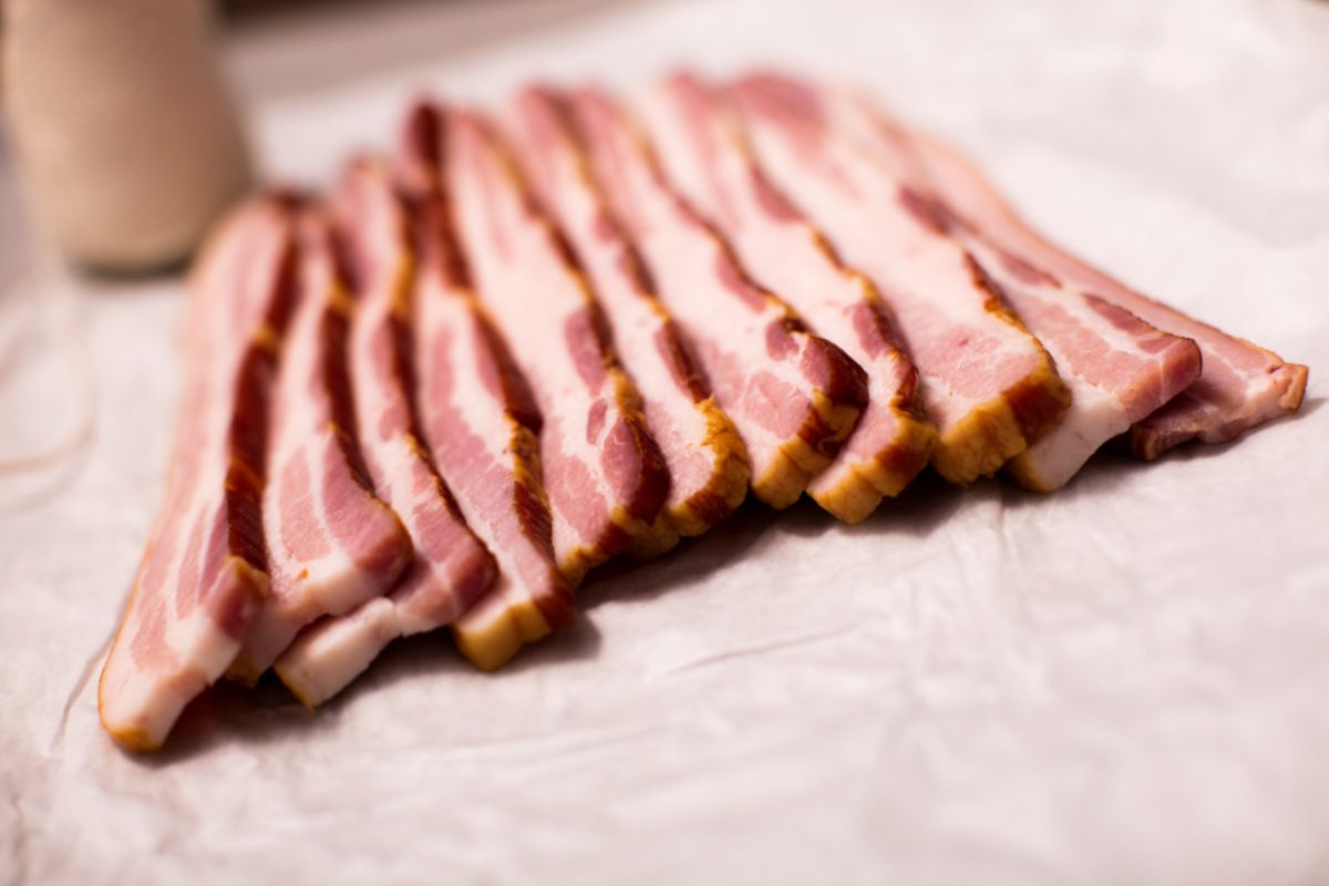 Maionese de bacon: perfeita para lanches - Foto: Canva
