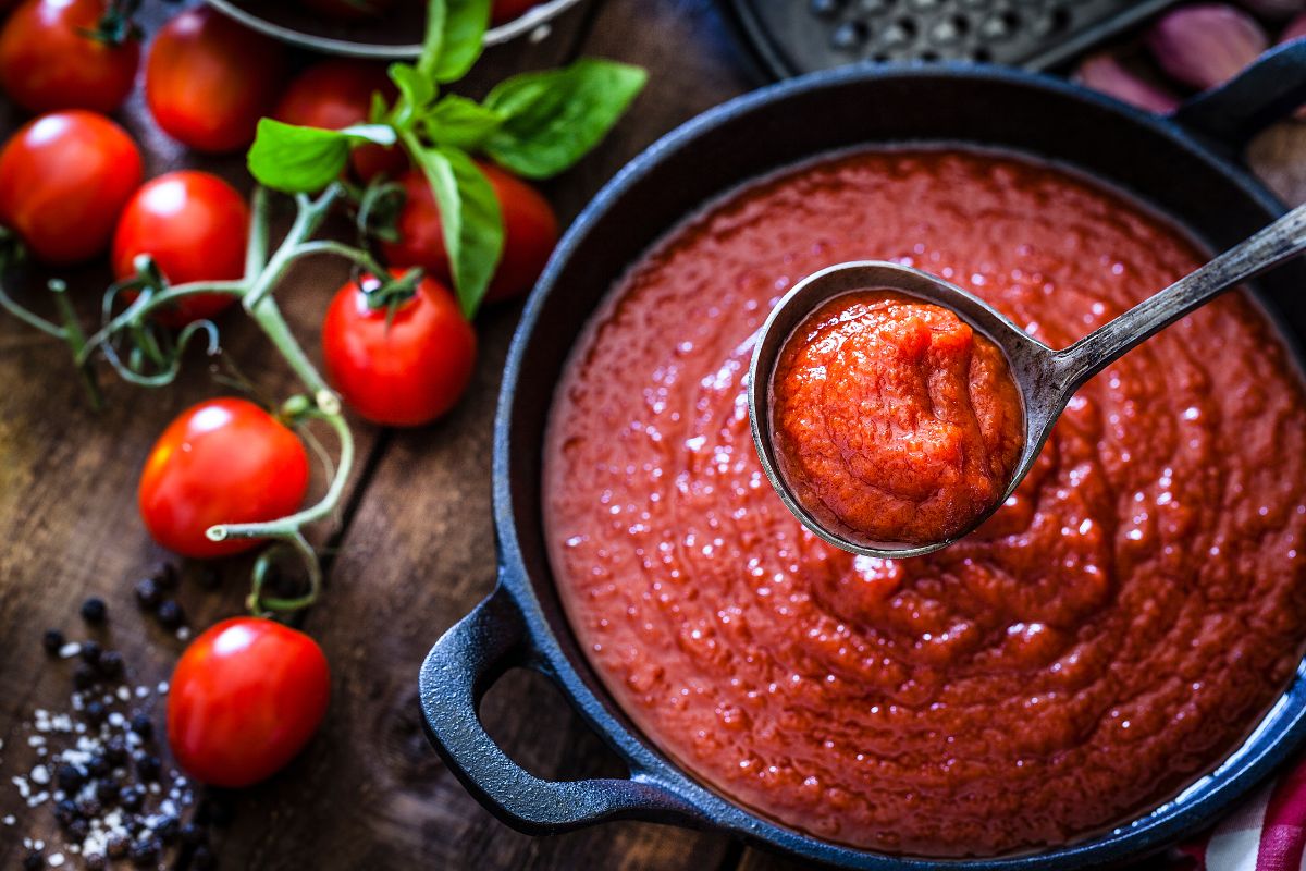 Molho de tomate saudável e que dá para congelar