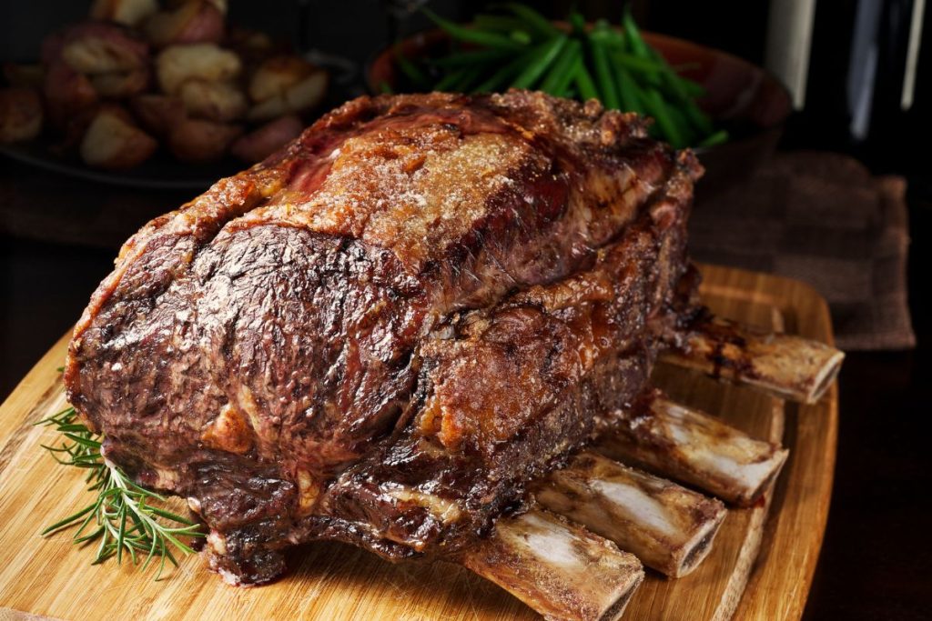 Costela de boi assada na cerveja; ideal para aquele almoço em família