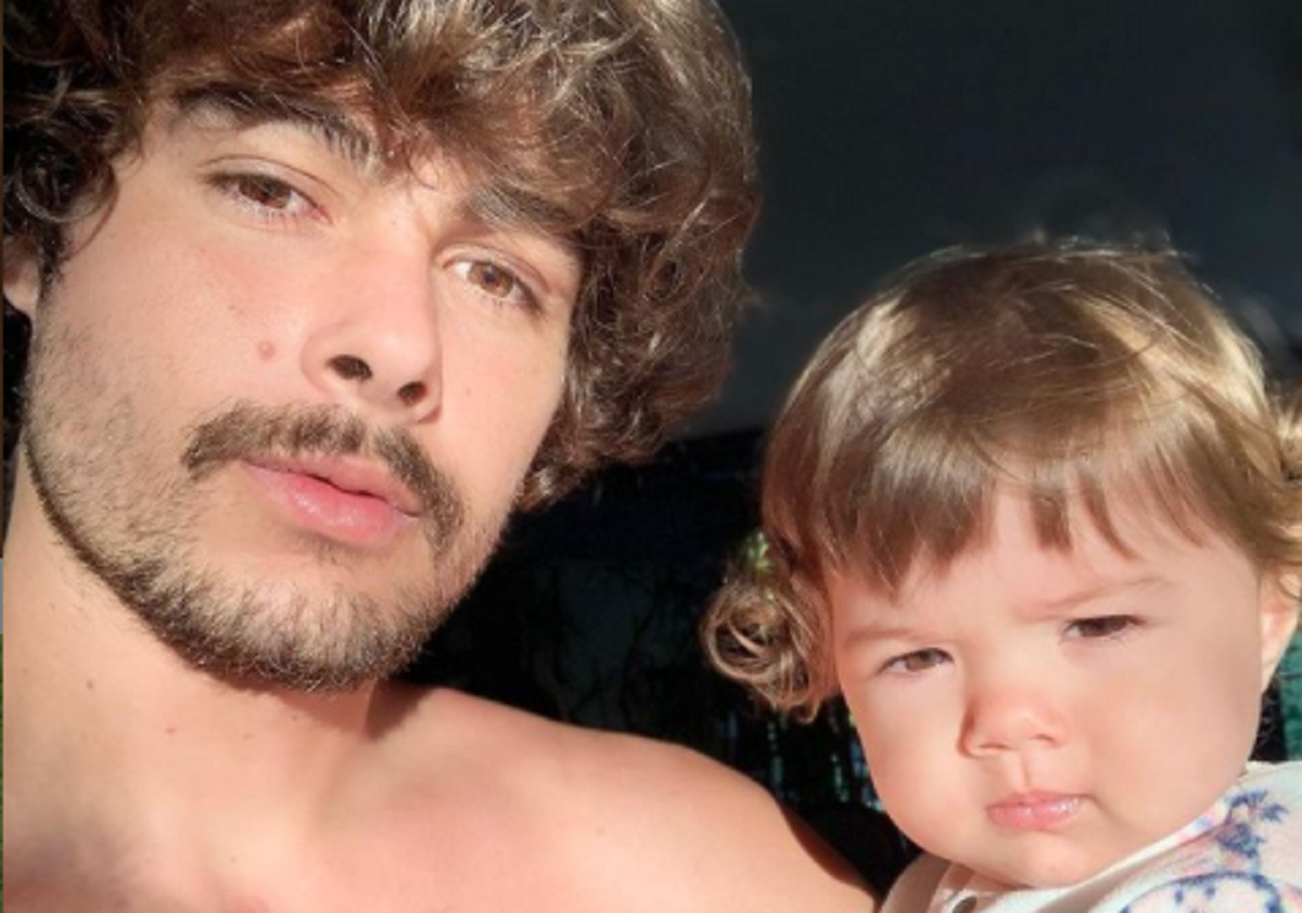 Foto: Rafa Vitti e Clara Maria, filha dele com a apresentadora Tatá Werneck (Reprodução/Instagram)