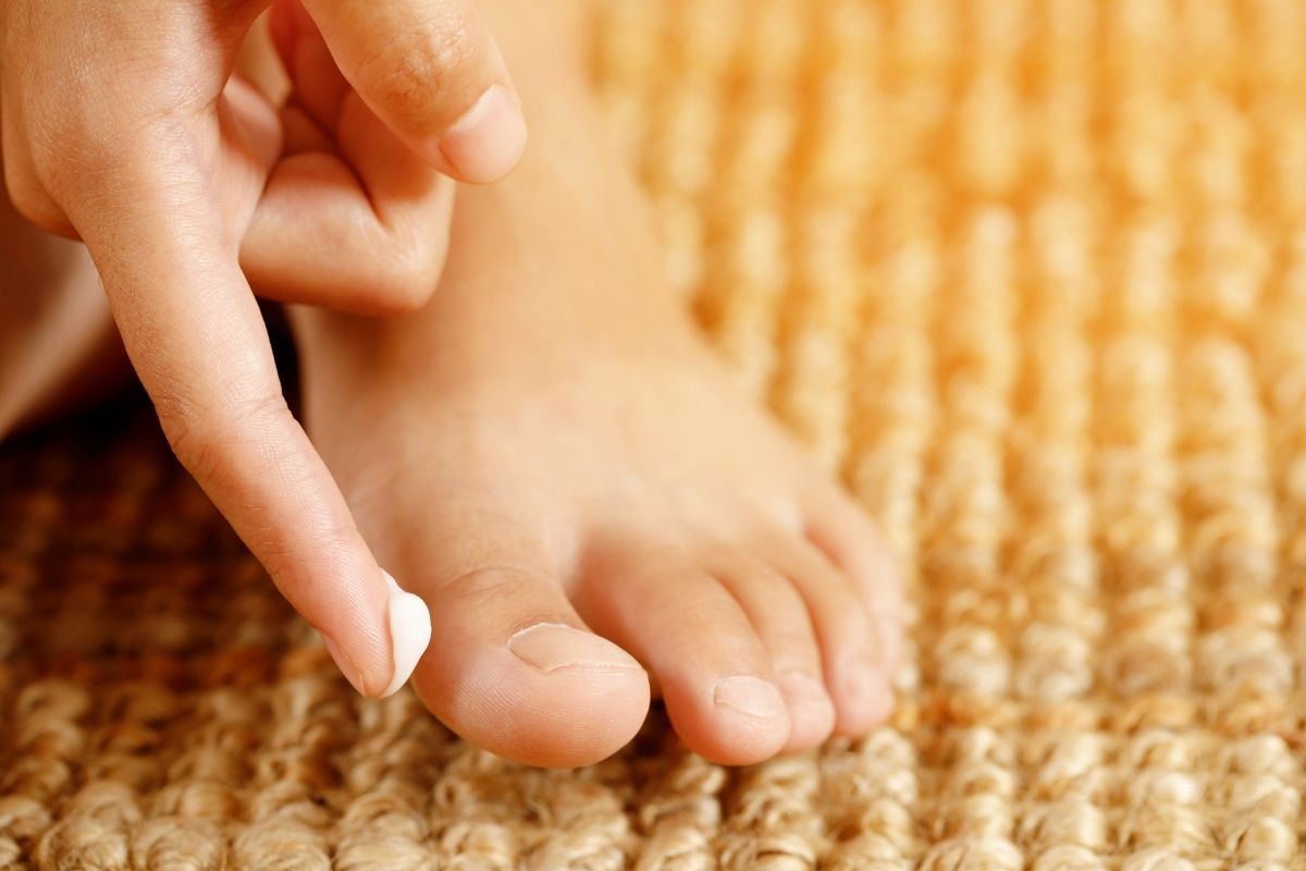 5 dicas para deixar as unhas dos pés sempre lindas e bem cuidadas.