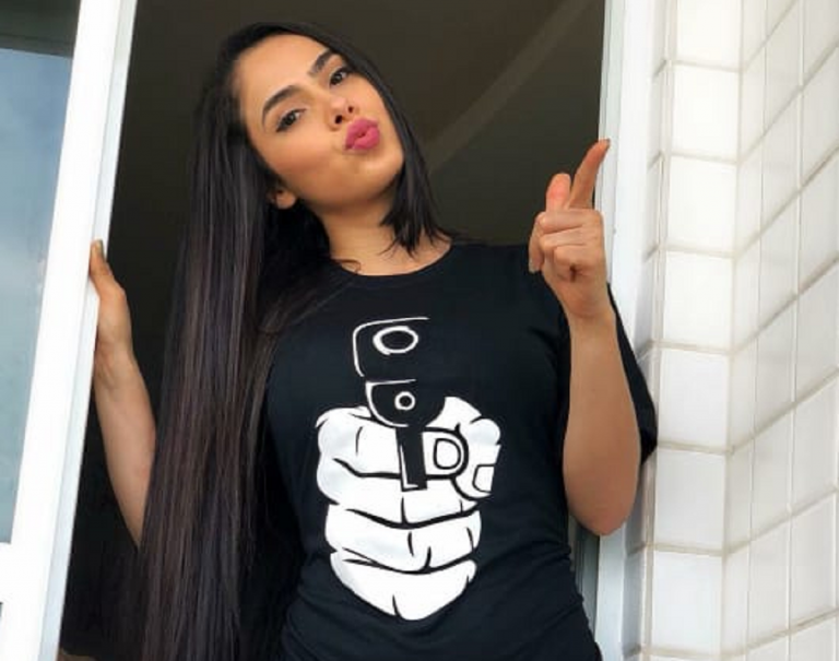 Juliana Caetano/ Reprodução do Instagram