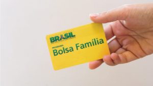 É possível fazer empréstimo Bolsa Família com nome sujo? Saiba mais