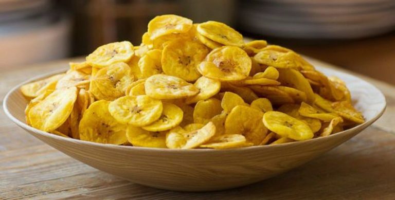 Chips de banana verde