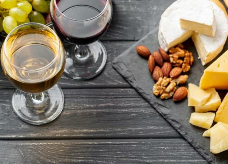 Combinar vinhos e alimentos é importante para o sucesso de uma refeição