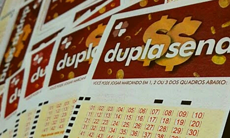 Dupla-sena hoje (29) pode premiar 200 mil reais/Créditos: Folha Go!