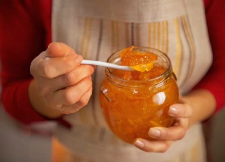 A geleia de manga com gengibre é gostosa e nutritiva