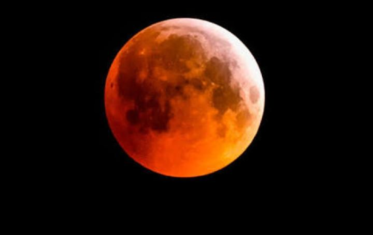 Eclipse lunar/ Reprodução do Instagram