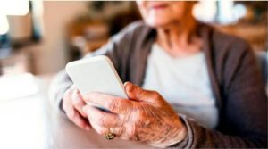 Aposentados se perguntam sobre o 14º salário do INSS; governo se pronuncia (imagem: divulgação/G1)