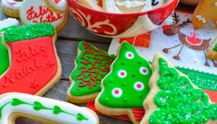 Biscoitos decorados para o Natal: aprenda essa receita e ganhe dinheiro -  Folha GO